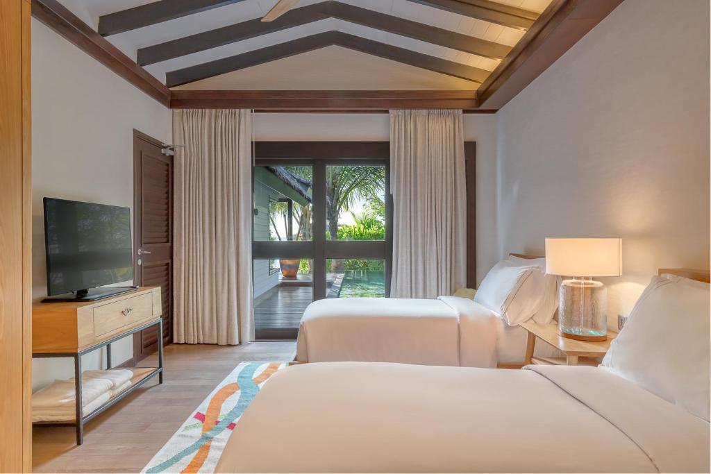 07 Nights of Luxury Holiday in Ozen Life Madhoo with Wind Villa