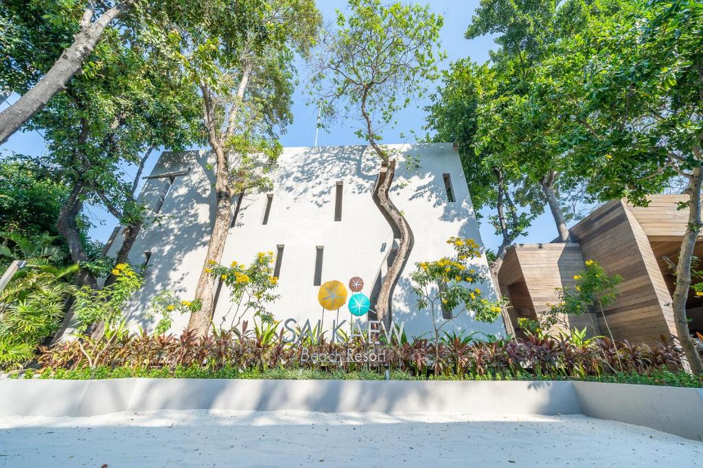 12 Night Thailand Adventure Pattaya, Koh Samet & Bangkok price starting from £1,299/PP