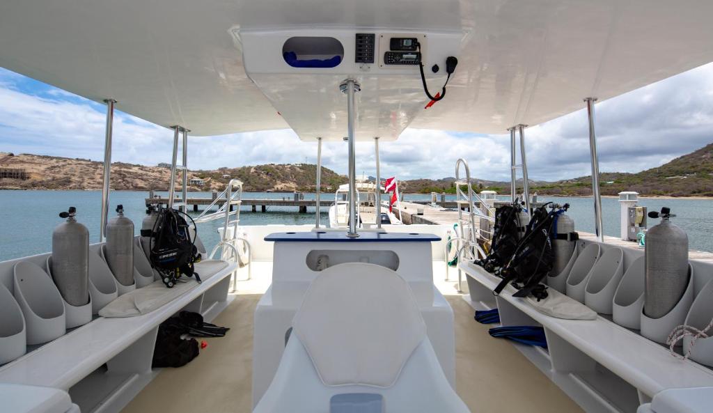 Dream Vacation Getaway: 07 Nights in St. James’s Club Antigua – All Inclusive Luxury