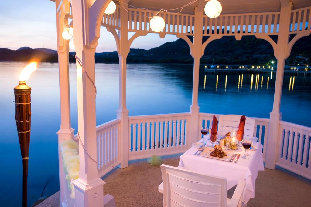 Dream Vacation Getaway: 07 Nights in St. James’s Club Antigua – All Inclusive Luxury