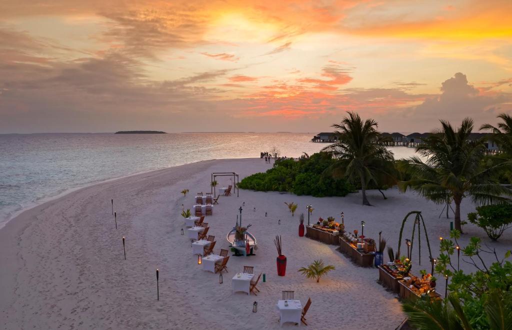 07 Nights Stay In Maldives Most Iconic Resort