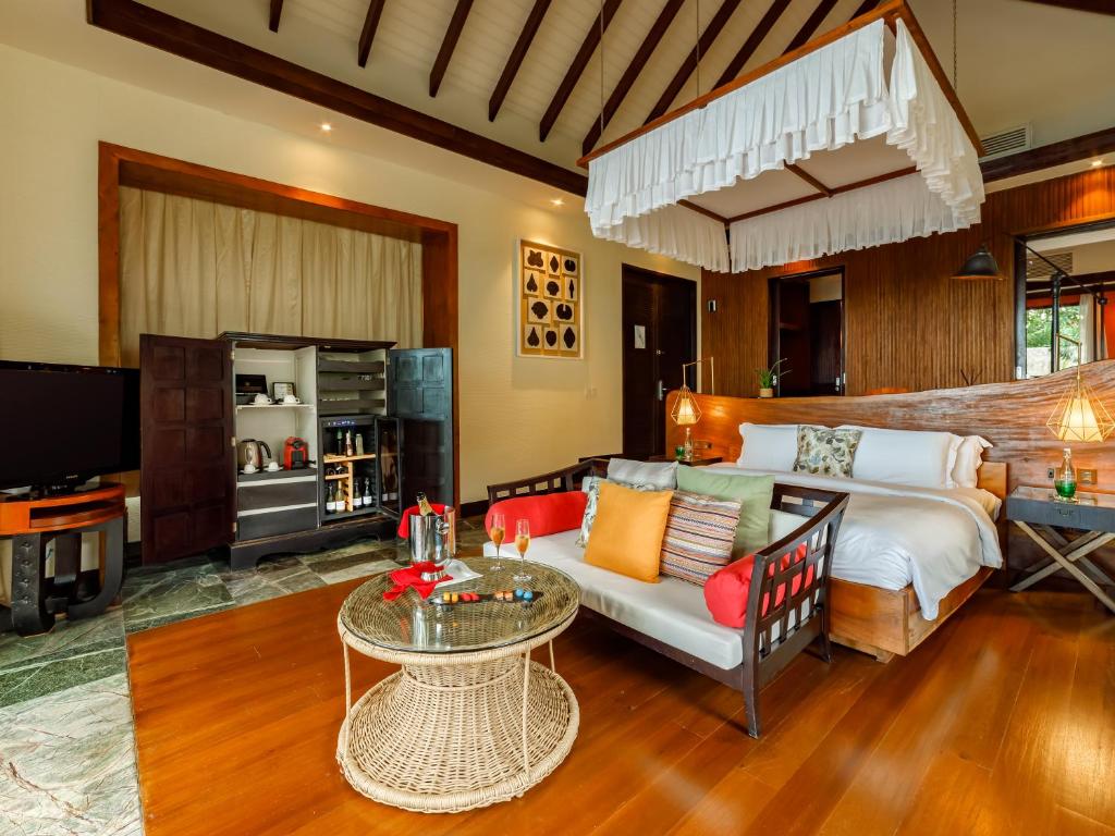 10 Nights Holiday at Ozen Reserve Bolifushi & Dukes the Palm with Half Board
