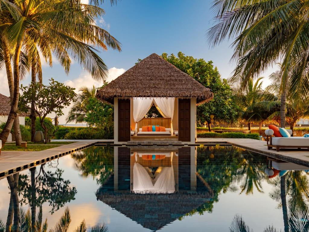 10 Nights Holiday at Ozen Reserve Bolifushi & Dukes the Palm with Half Board