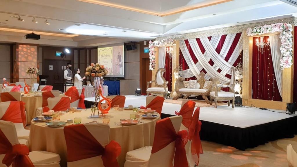 10-Night Luxury City Holiday in Dubai, Singapore, and Bali with Breakfast