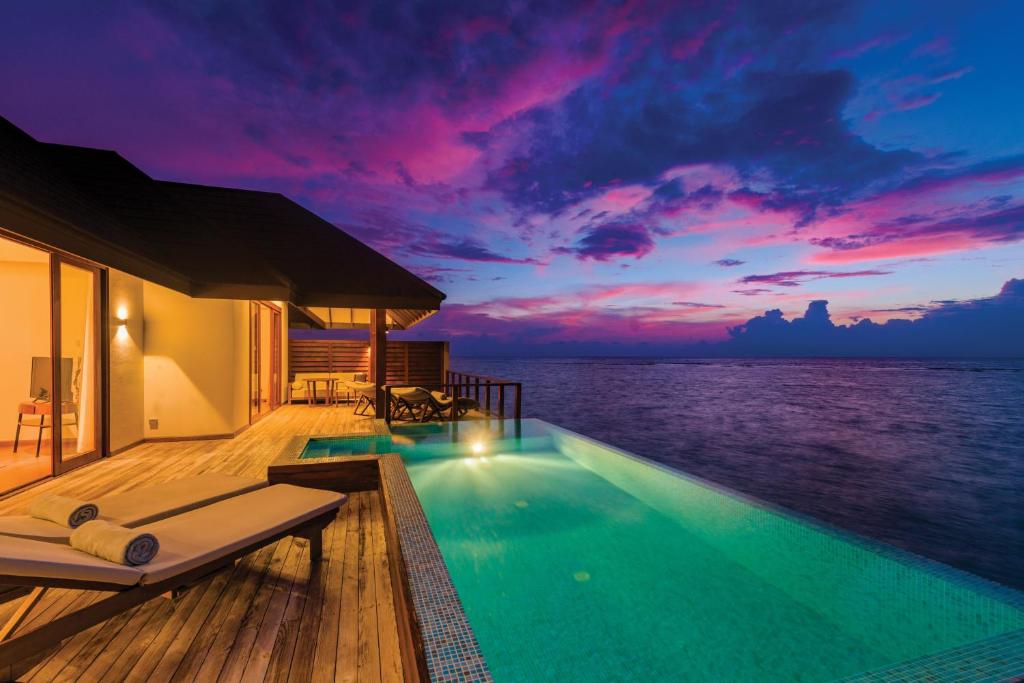 Ignite romance with a 10 Nights Stay at Varu by Atmosphere Water Villa with Pool Maldives and Fairmont Palm Dubai