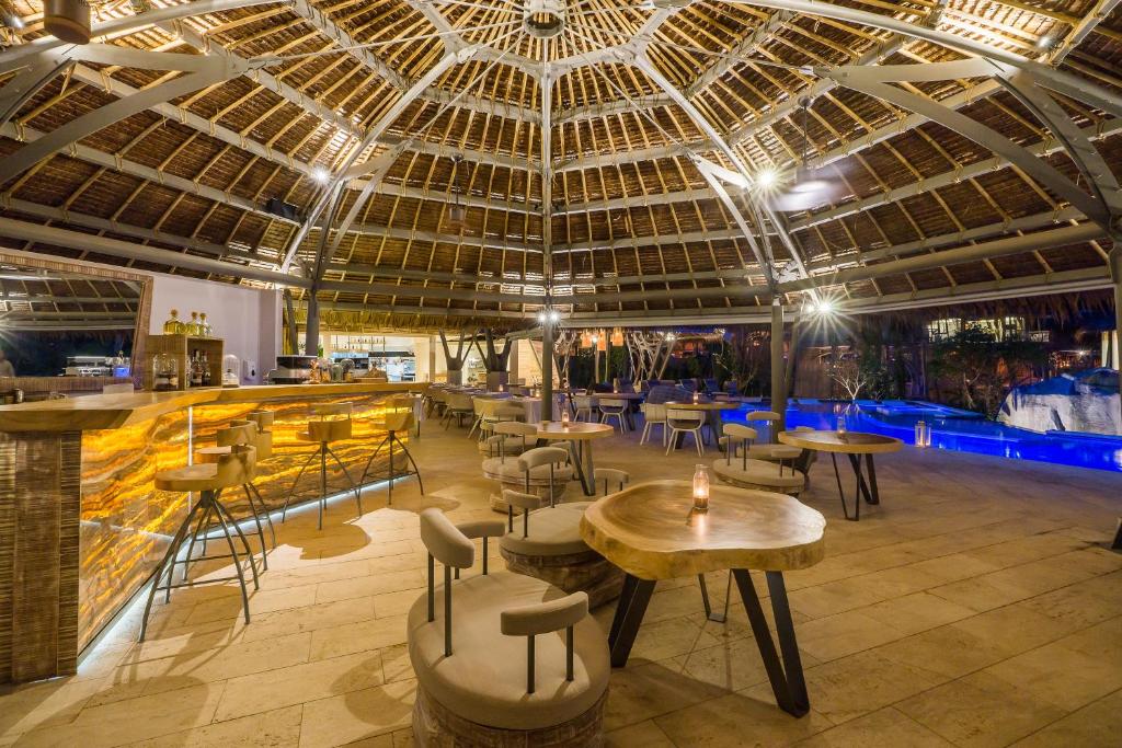 12 NIghts Holiday Deal at Koh Yao, Krabi & Bangkok with Breakfast