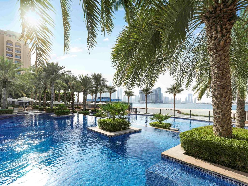 Ignite romance with a 10 Nights Stay at Varu by Atmosphere Water Villa with Pool Maldives and Fairmont Palm Dubai