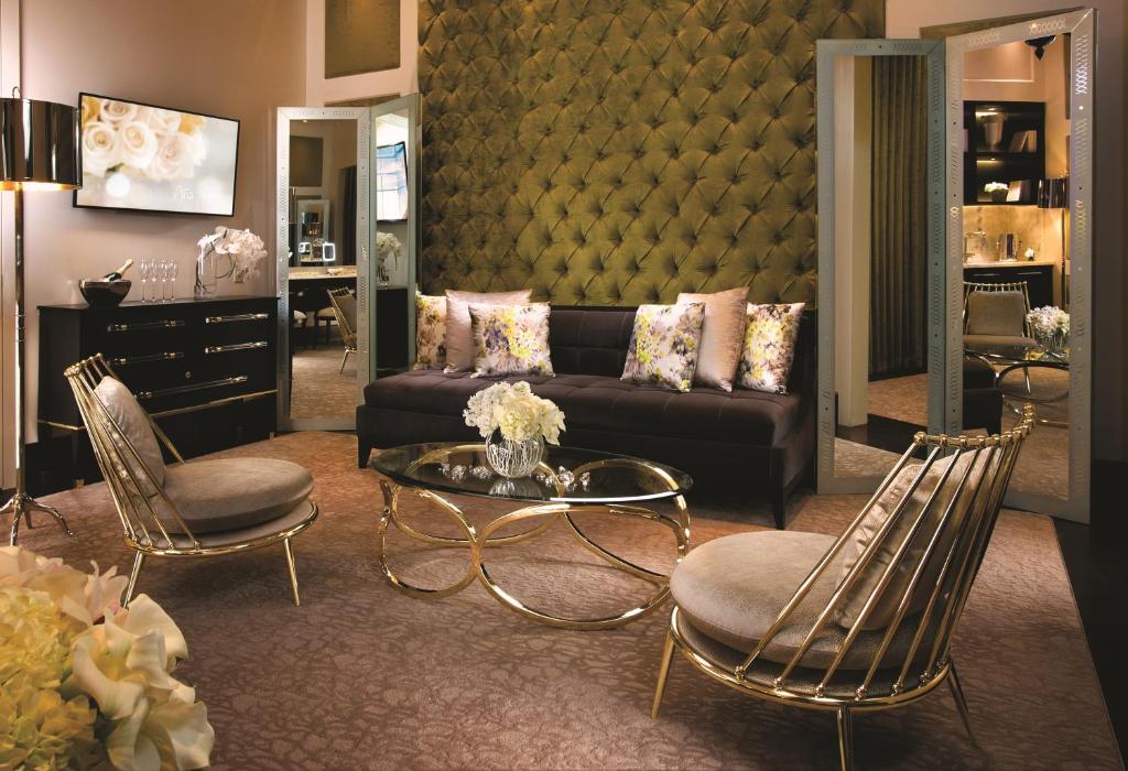 “Double Delight: 10 Nights in Las Vegas & Cancun – A Perfect Fusion of Entertainment and Tropical Paradise” Starting fr. £1999 PP