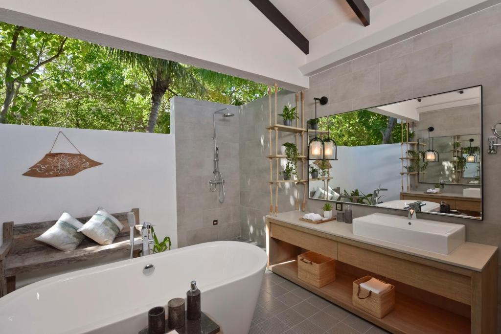 06 Nights Holiday Deal || Grand Park Kodhipparu Maldives