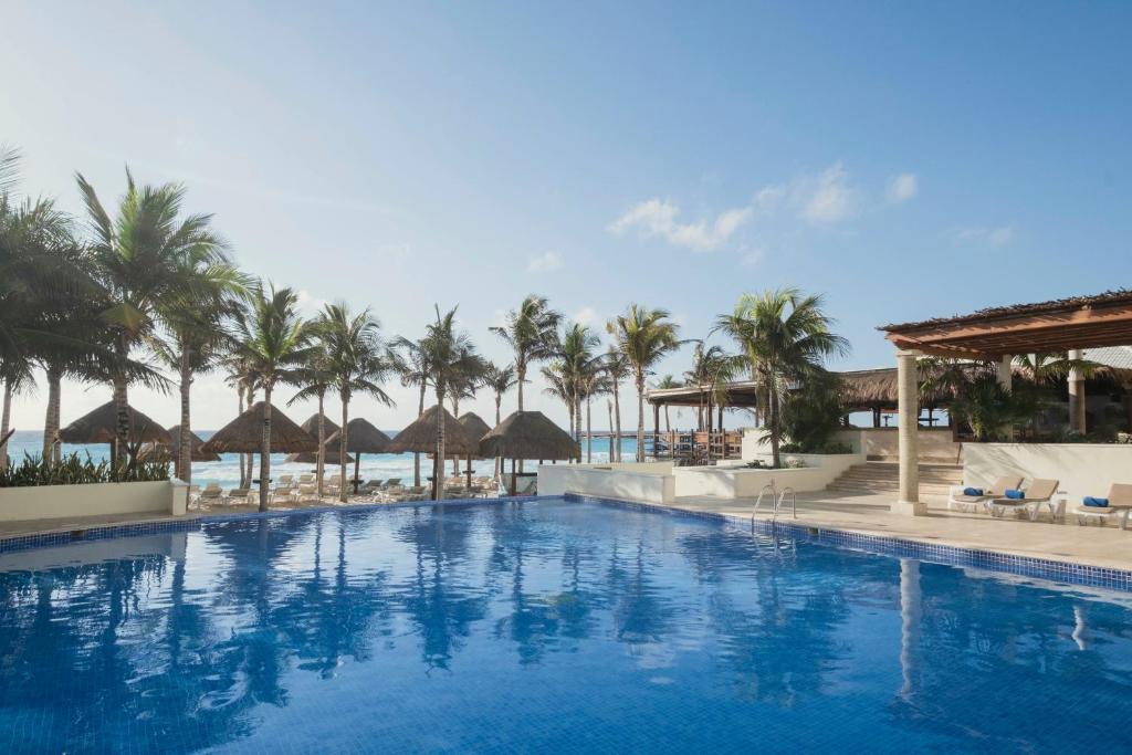 Double Destination Holiday Deal || Cancun + Las Vegas