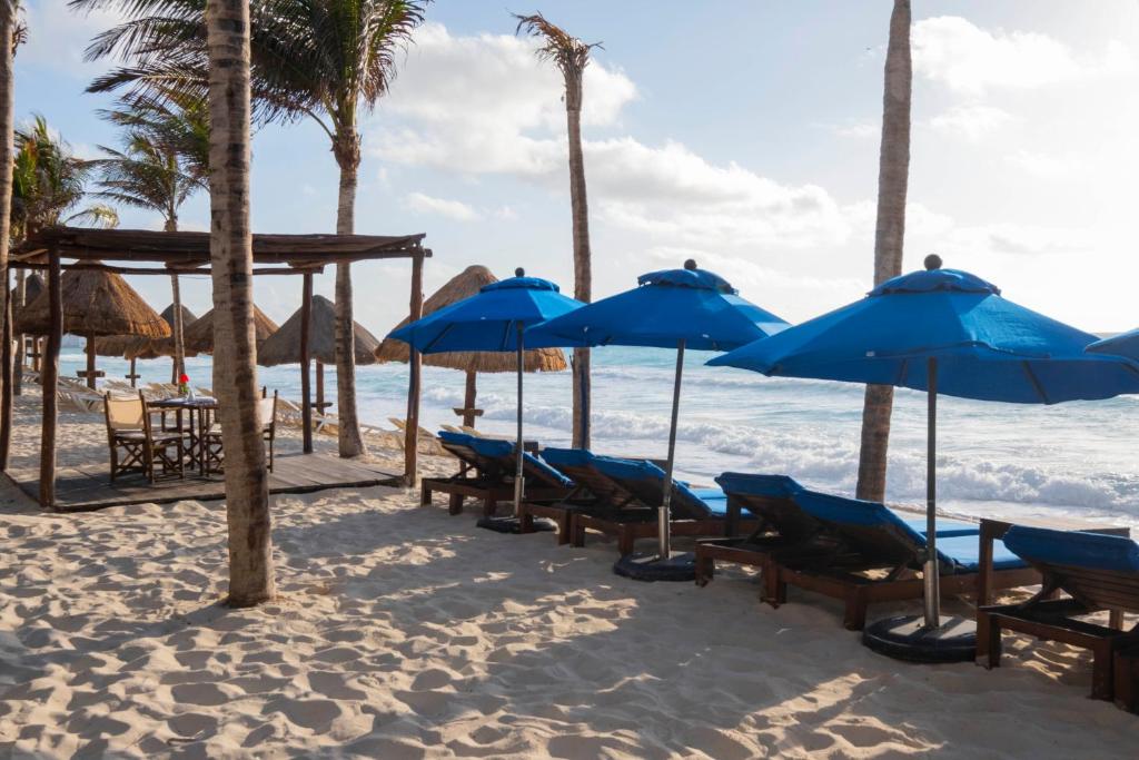 Double Destination Holiday Deal || Cancun + Las Vegas