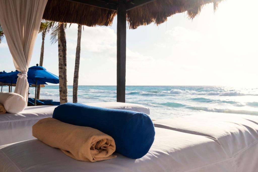 Double Destination Holiday Deal || Cancun + Las Vegas
