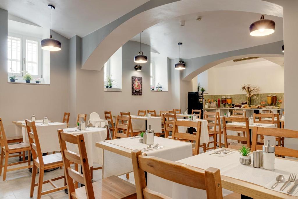 10 Nights Berlin → Prague → Vienna → Budapest price starting from £699pp!