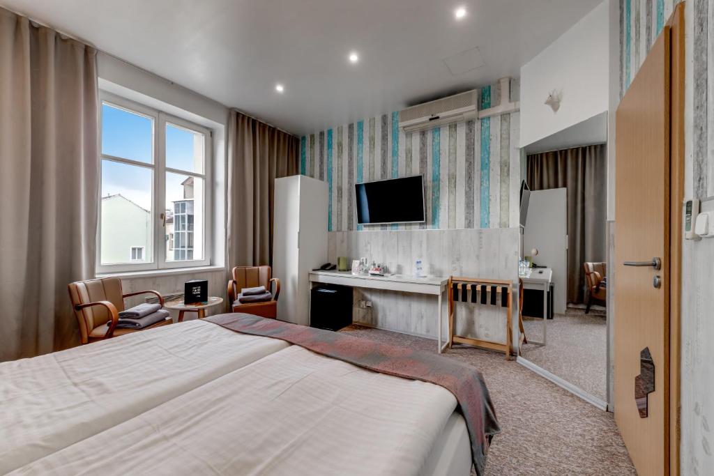 10 Nights Berlin → Prague → Vienna → Budapest price starting from £699pp!