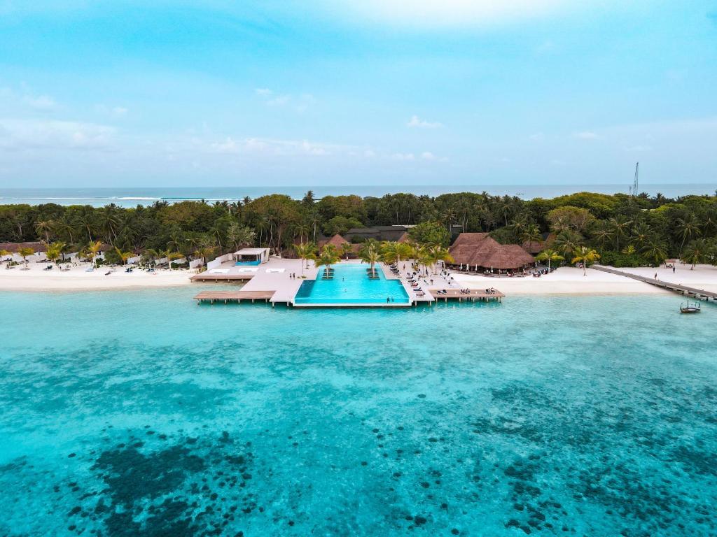 10 Nights of Indulgence and Relaxation in Abu Dhabi and the Maldives