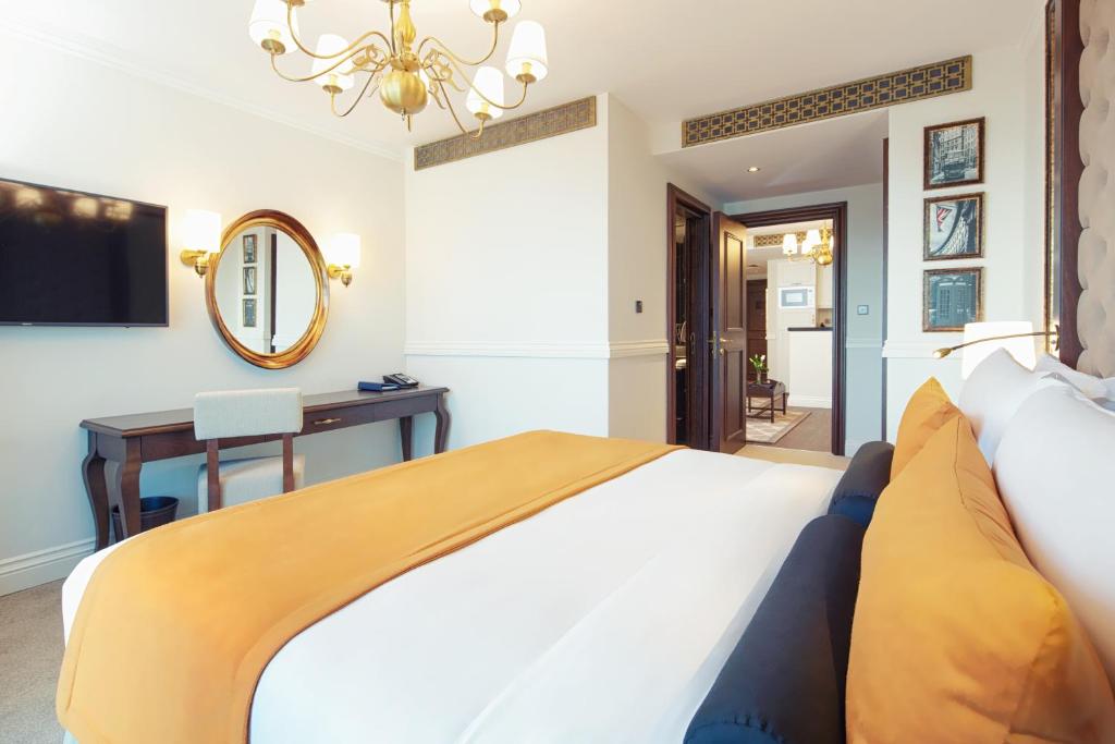 10 Nights Luxury Holiday Trip to Maldives || Dubai Starting from £1,595 pp