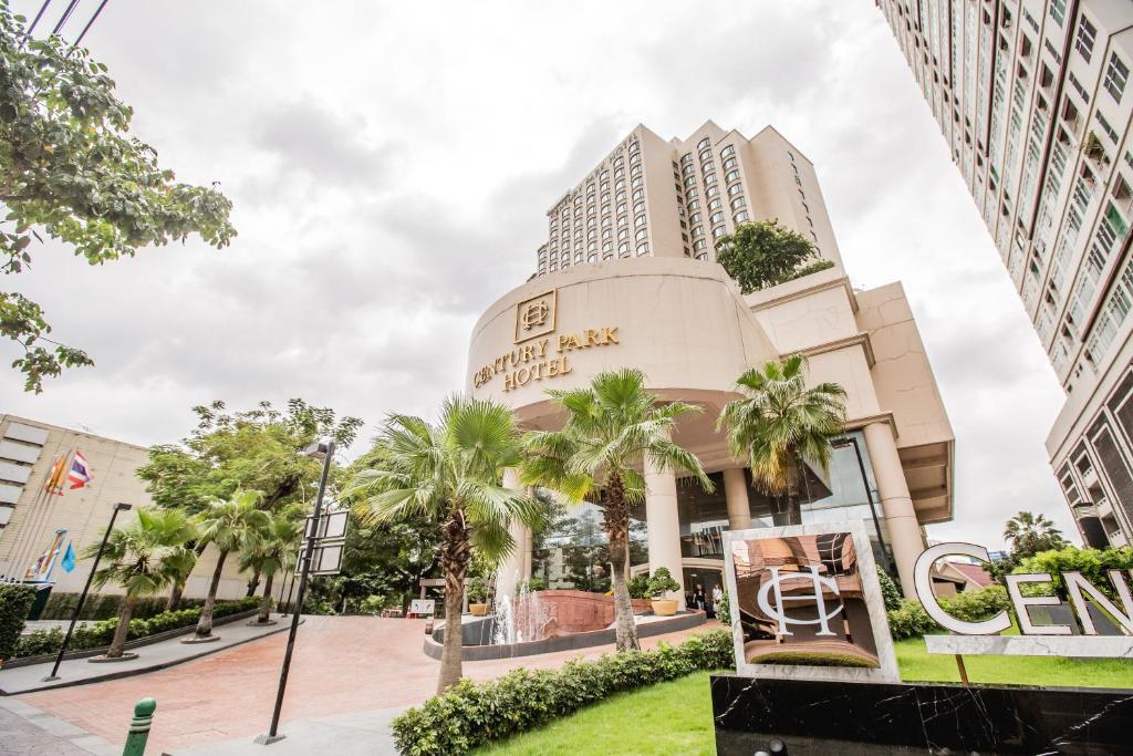 “09 Nights Splendid Holiday offer to experience Bangkok City Vibes and Phuket Beach Bliss”