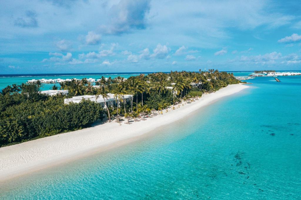 Exclusive 10 Nights Dubai + All-Inclusive Maldives Summer 2026 price starting from £1899pp