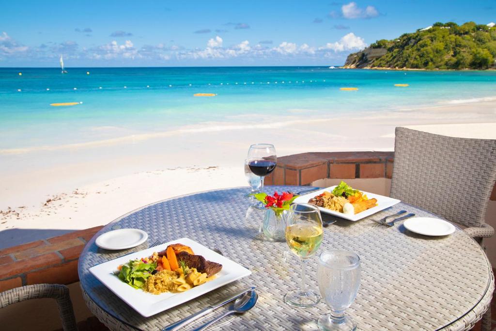 Explore the enchanting Antigua Attractions on a Fantastic 07 Night Getaway, all for just £1799pp