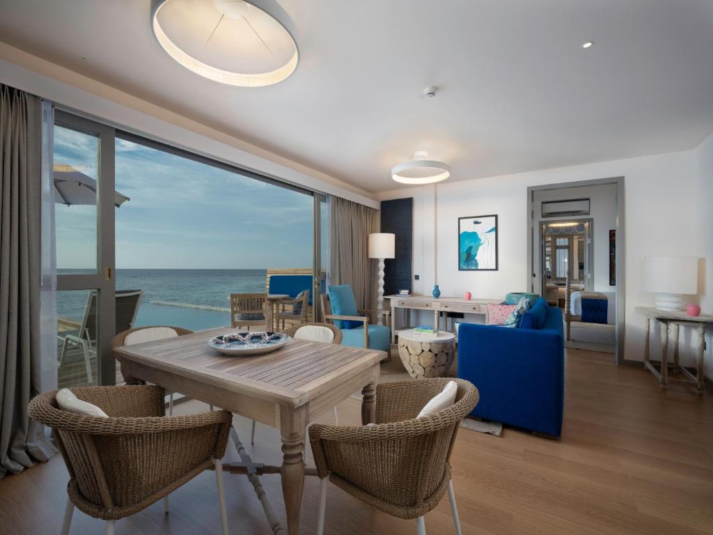 Luxury Awaits: 07 Nights Stay at Lagoon Villa in Cora Cora Maldives with PremiumAll-Inclusive! From £2699 per Person