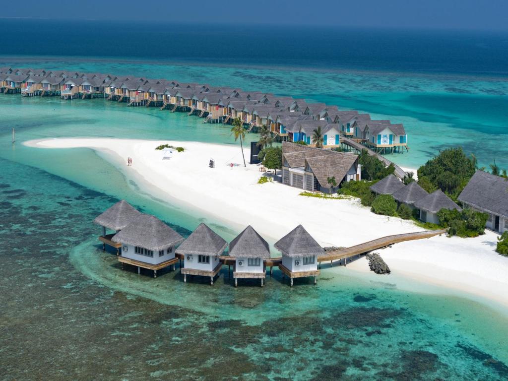 Luxury Awaits: 07 Nights Stay at Lagoon Villa in Cora Cora Maldives with PremiumAll-Inclusive! From £2699 per Person