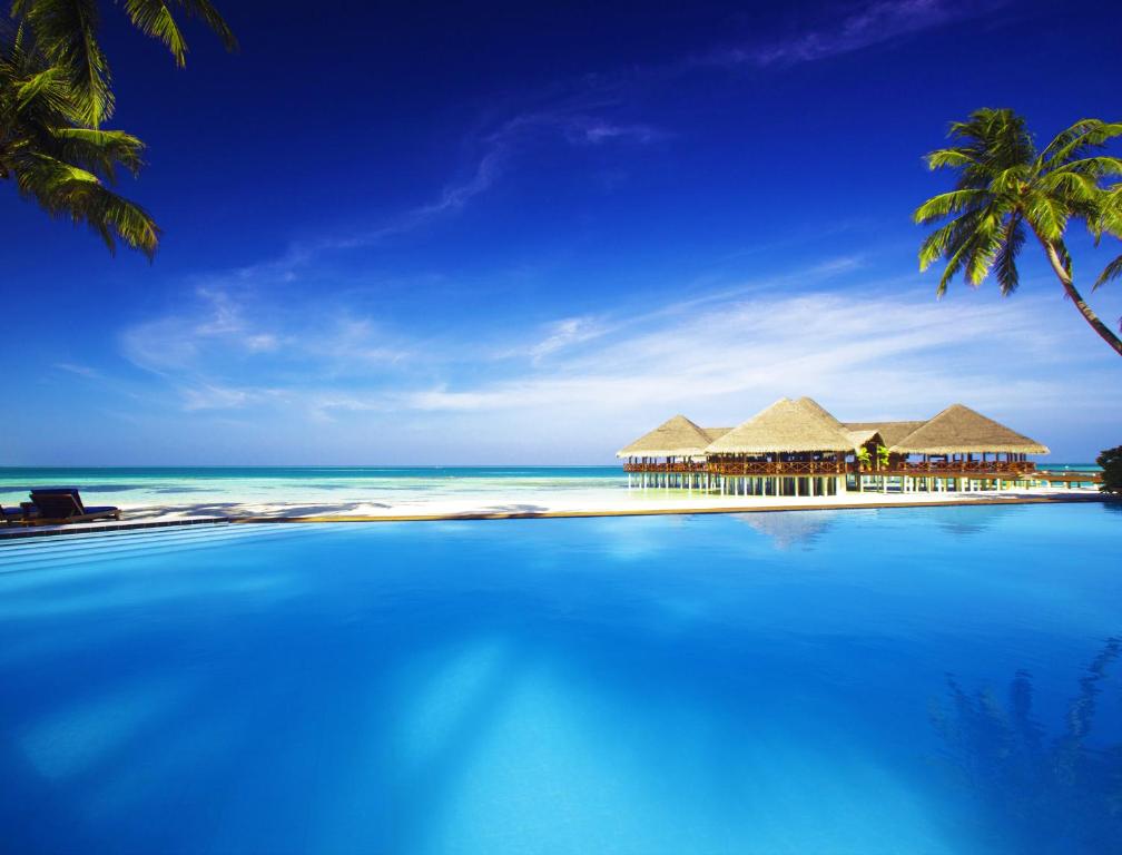 “07 Nights Holiday in Medhufushi Island Resort with Beach villa & Water villa” Starting From £1999pp