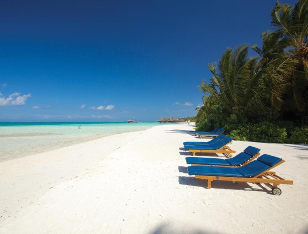 “07 Nights Holiday in Medhufushi Island Resort with Beach villa & Water villa” Starting From £1999pp