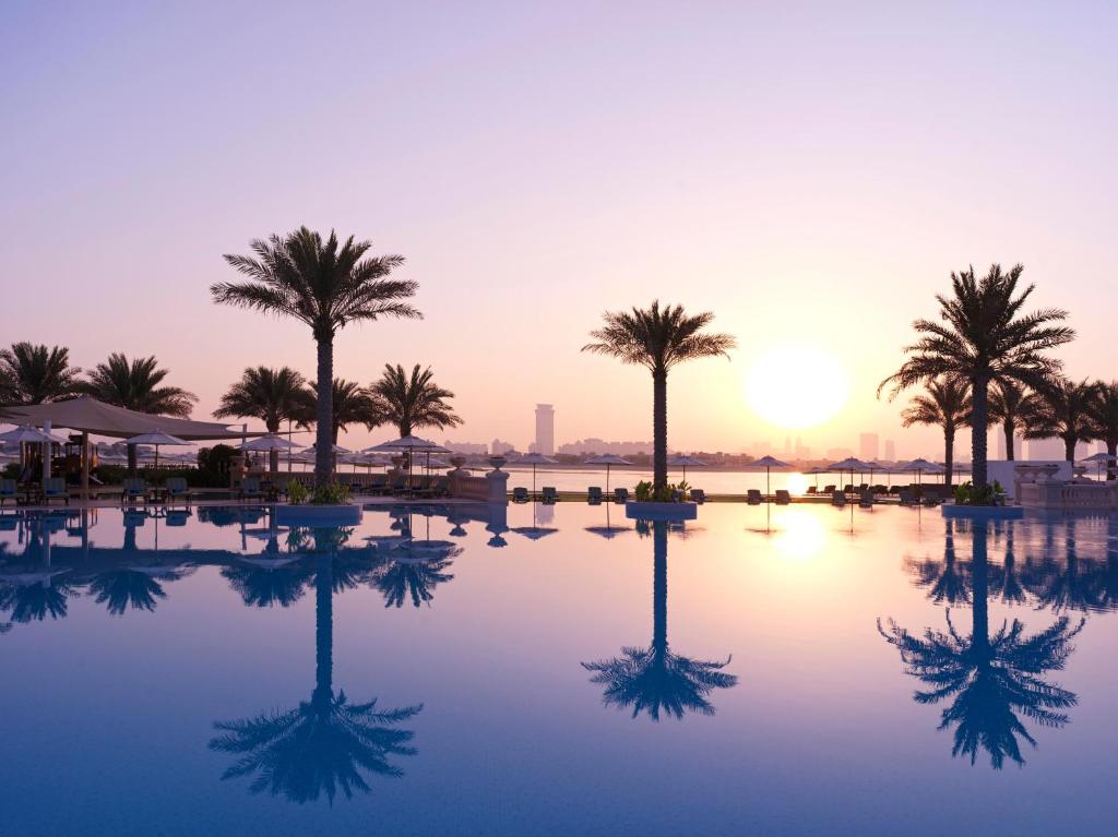 Unwind in Style and absolute Luxury at Raffles the Palm – 3 Nights with Half Board experience