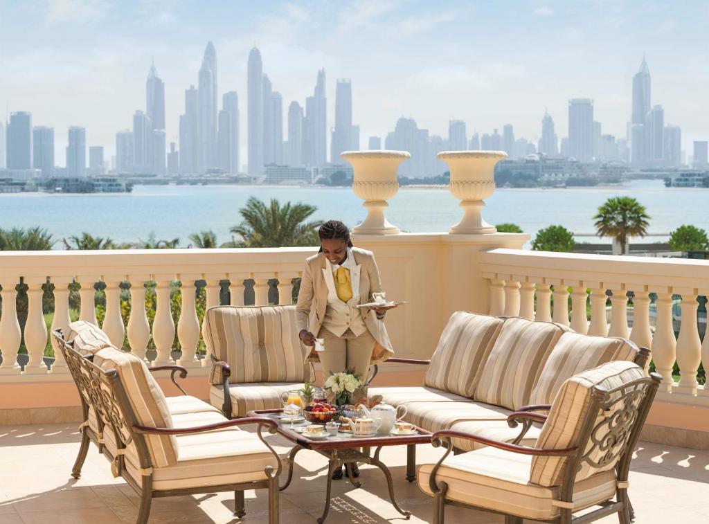 Unwind in Style and absolute Luxury at Raffles the Palm – 3 Nights with Half Board experience