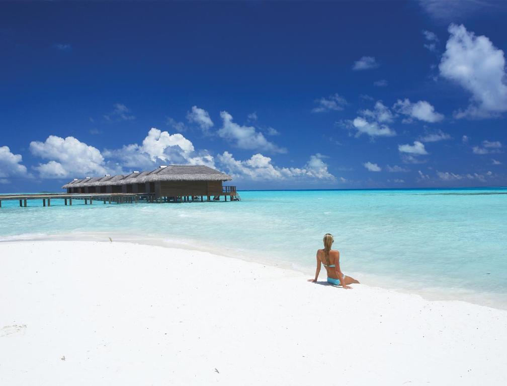 “07 Nights Holiday in Medhufushi Island Resort with Beach villa & Water villa” Starting From £1999pp