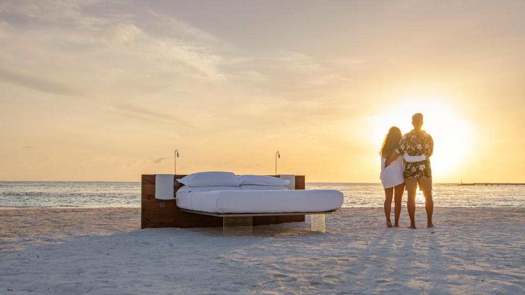 Exclusive 07 Nights You & Me Cocoon Maldives at Aqua Suite with Slide w/flight Transfers,