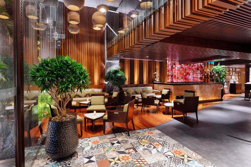 Discover the best of Vietnam and Cambodia with 12 nights of luxury for £1549pp – Silverland Sakyo, Dusit Princess Moonrise & White Mansion Legend await – accommodation and transfers included