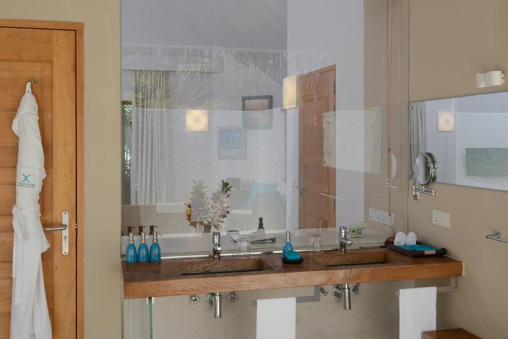 Exclusive 07 Nights You & Me Cocoon Maldives at Aqua Suite with Slide w/flight Transfers,