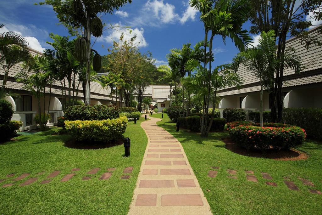 Long 21 Nights of Opulence in Beyond Khao Lak, Centara Kata Phuket & Dusit Thani Krabi w/flights & transfers