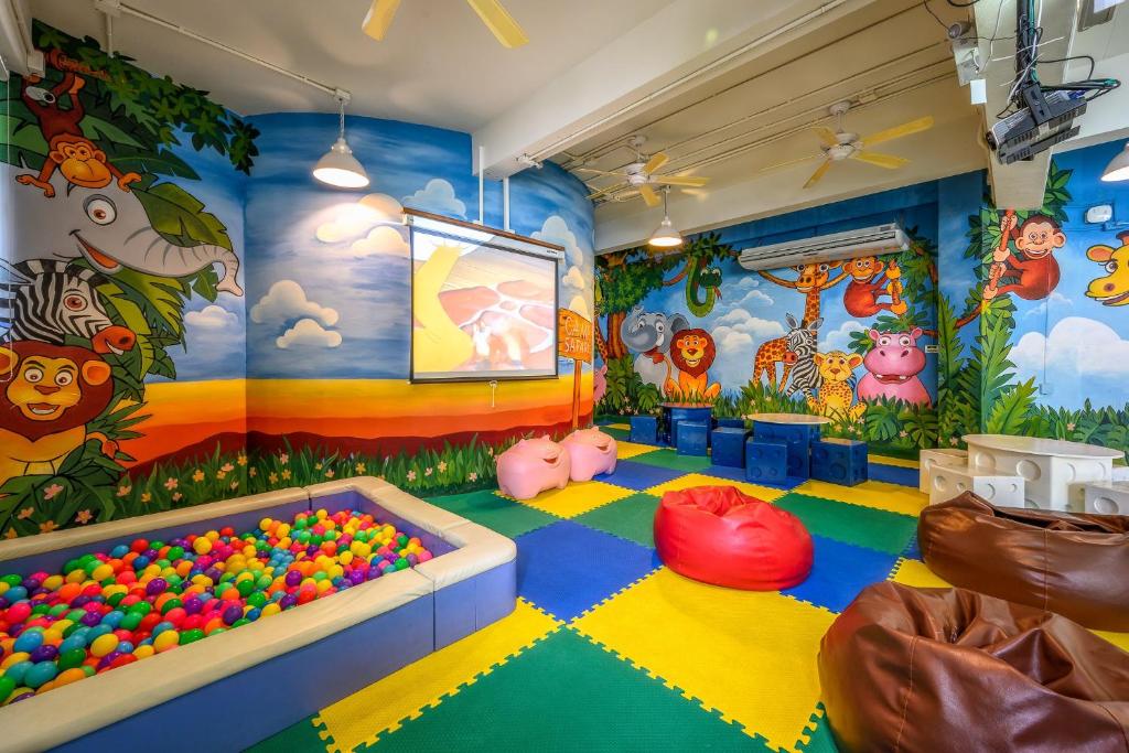 Long 21 Nights of Opulence in Beyond Khao Lak, Centara Kata Phuket & Dusit Thani Krabi w/flights & transfers