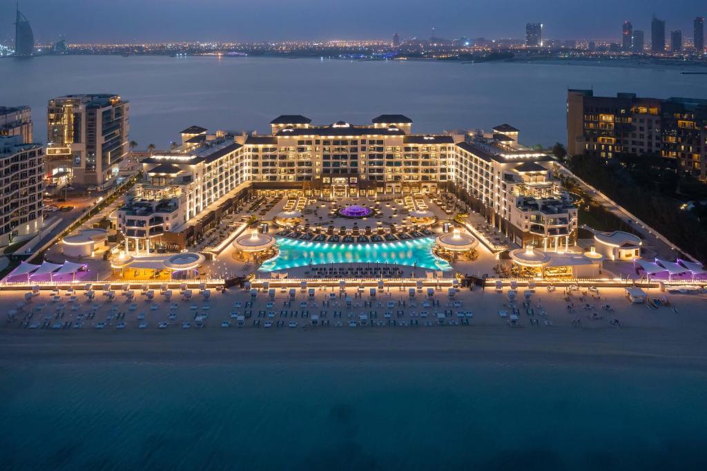 Twin Centre Holiday Deals Explore Maldives & Dubai