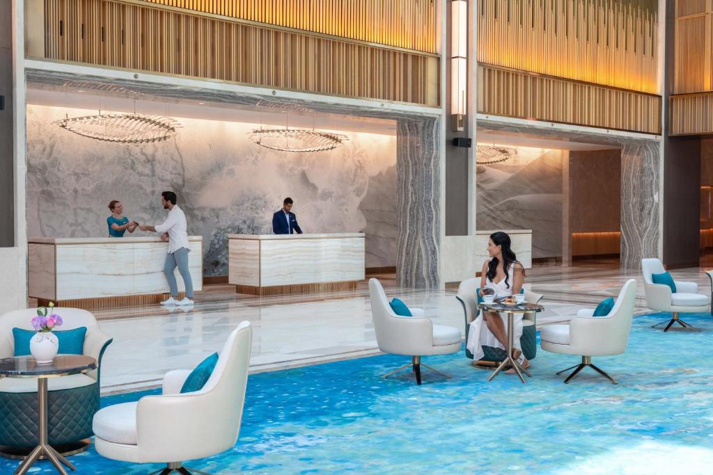 Twin Centre Holiday Deals Explore Maldives & Dubai