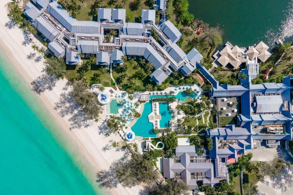 14 Nights Triple Destination Holidays Deal Starting from £ 1,399 pp