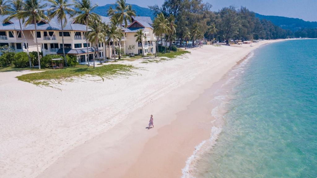 14 Nights Triple Destination Holidays Deal Starting from £ 1,399 pp