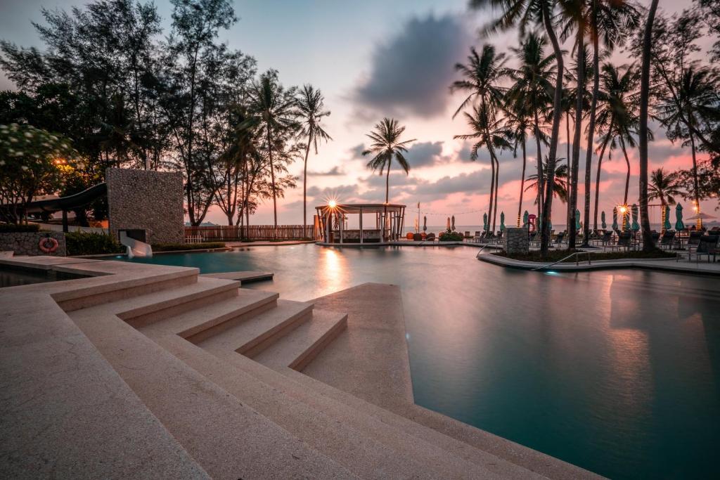 14 Nights Triple Destination Holidays Deal Starting from £ 1,399 pp