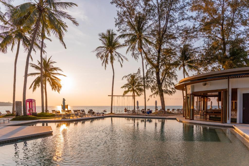 14 Nights Triple Destination Holidays Deal Starting from £ 1,399 pp