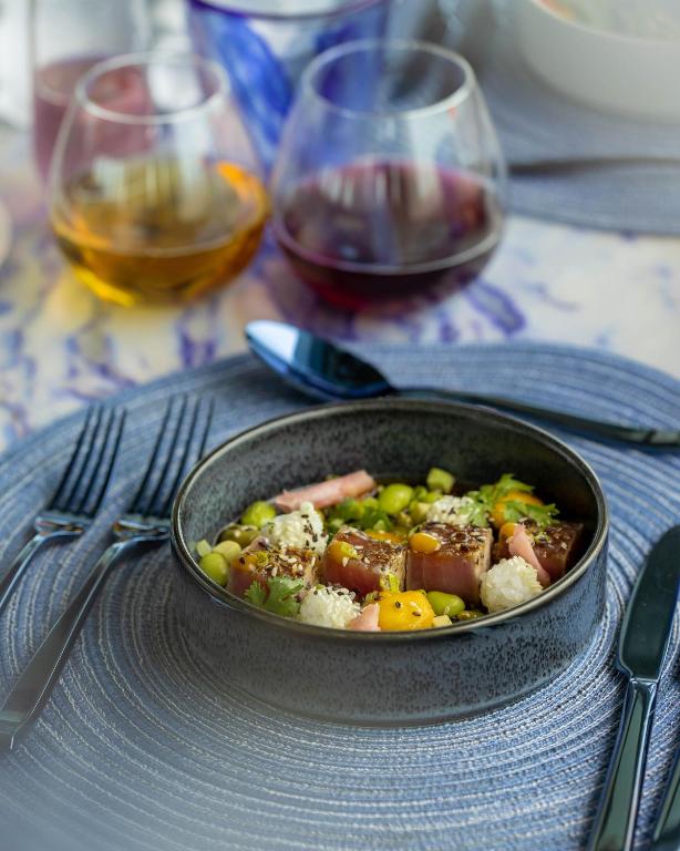 Exclusive Family Deal of Maldives All-Inclusive 07 Nights in Family Two Bedroom unit w/flights & Transfers