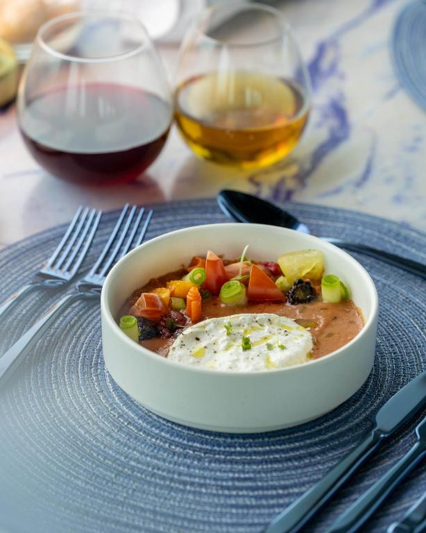 Exclusive Family Deal of Maldives All-Inclusive 07 Nights in Family Two Bedroom unit w/flights & Transfers