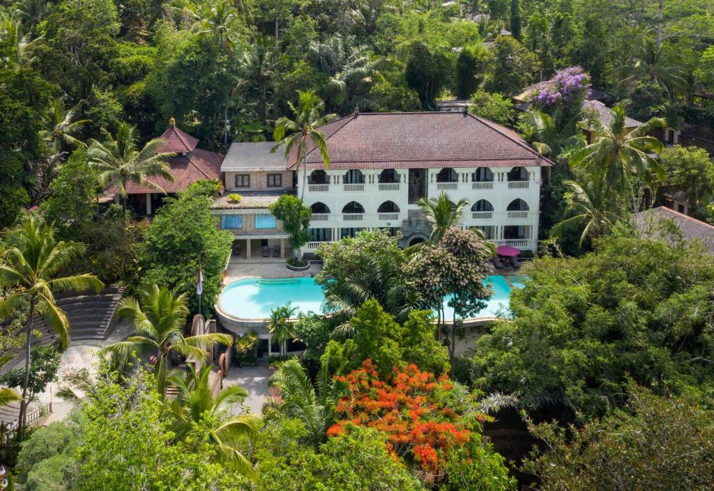 Enjoy the best of each Destination-Kuala Lumpur, Singapore, Bali & Ubud in a 12 Night Journey with flights and transfers