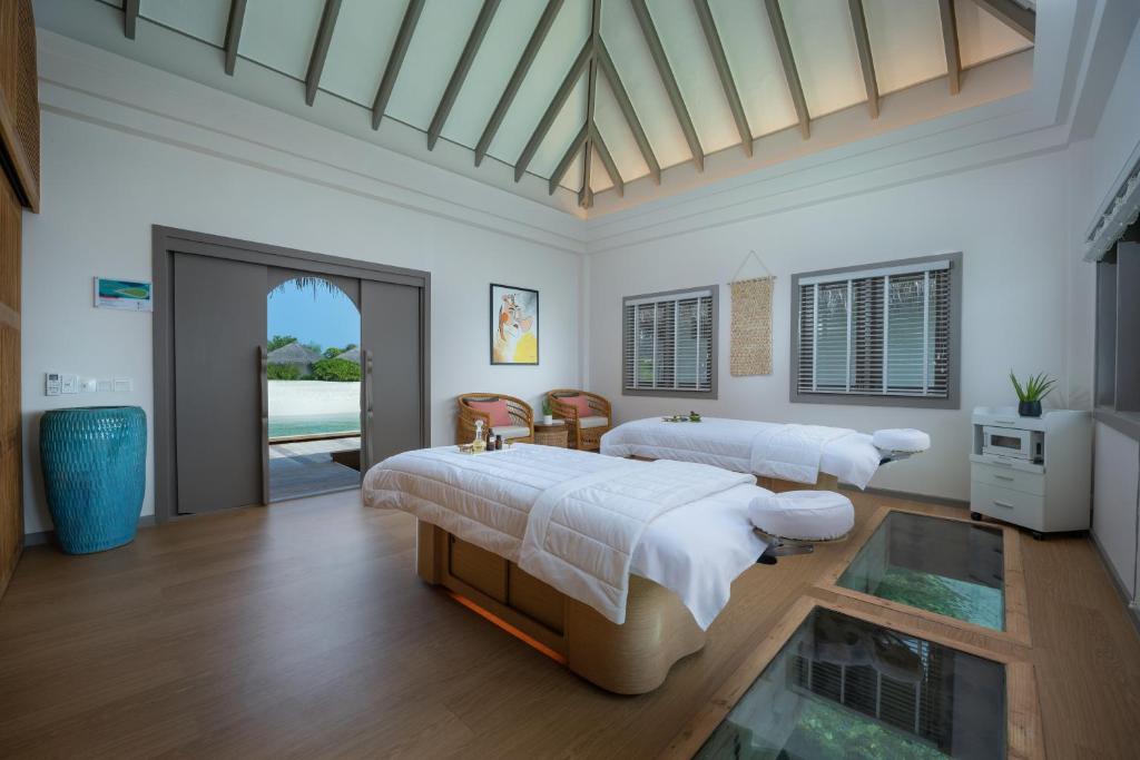 Luxury Awaits: 07 Nights Stay at Lagoon Villa in Cora Cora Maldives with PremiumAll-Inclusive! From £2699 per Person