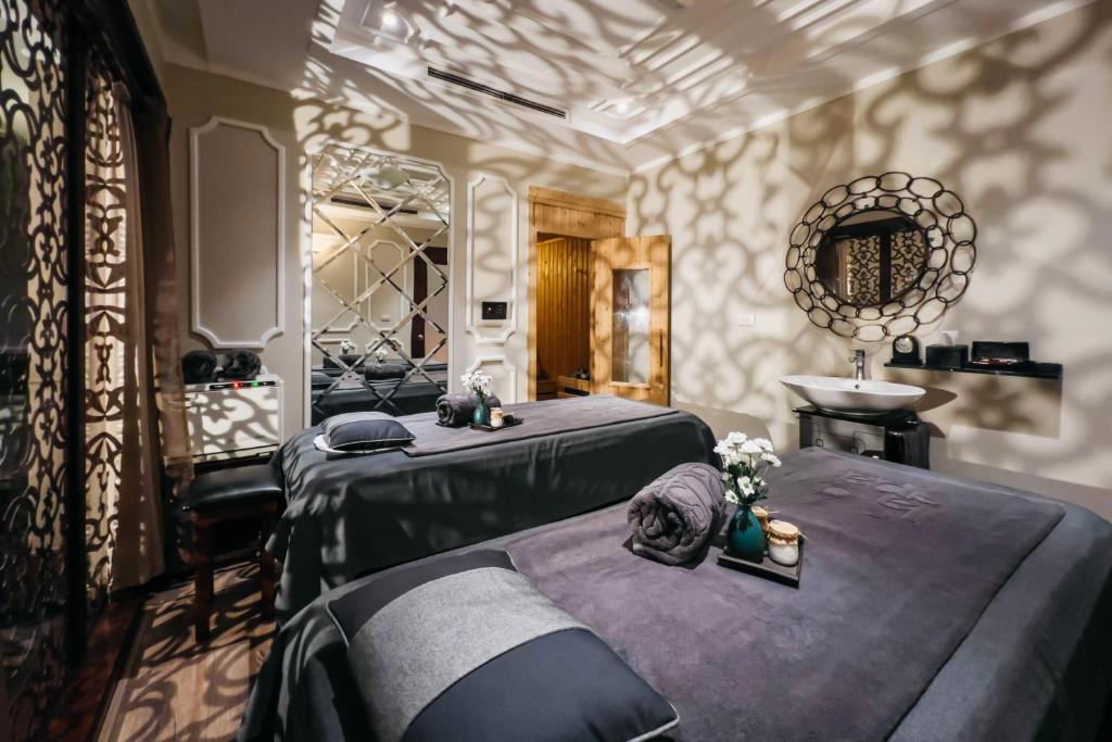 12 Nights Holiday at Phuket, Hanoi & Bangkok with Breakfast