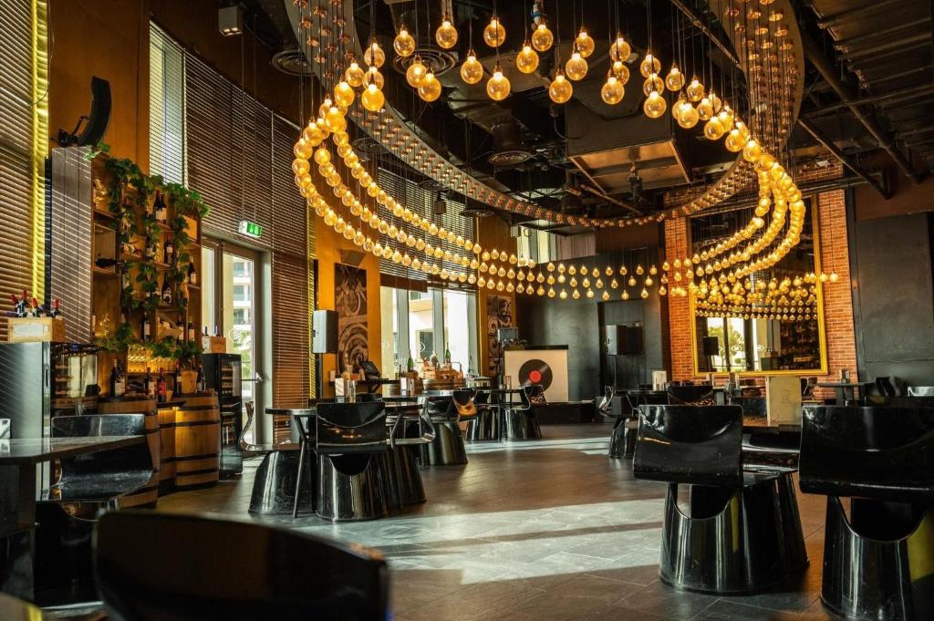 UFC Abu Dhabi Extravaganza: Your 2-Nights Action-Packed Holiday Deal, with Flight & Transfers