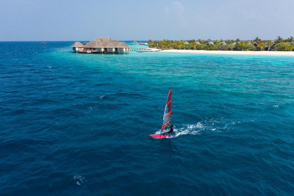 10 Nights Holiday at Heritance Aarah & Caesar Palace Dubai with Ocean Villa