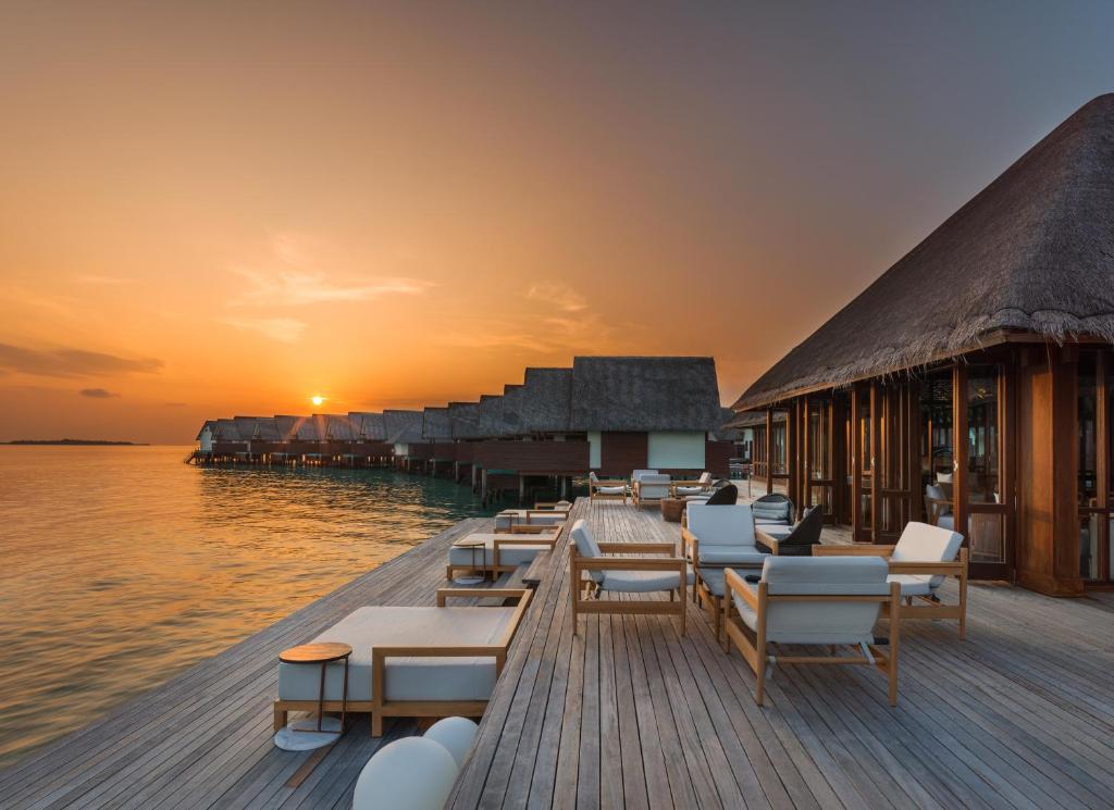 10 Nights Holiday at Heritance Aarah & Caesar Palace Dubai with Ocean Villa