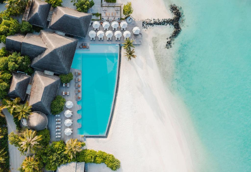 10 Nights Holiday at Heritance Aarah & Caesar Palace Dubai with Ocean Villa